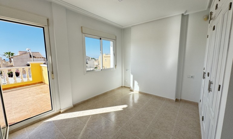 Sale - Villa -
Orihuela Costa* - Villamartin*