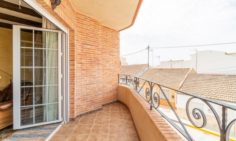 Sale - Apartment / Flat -
Alicante* - Almoradi*