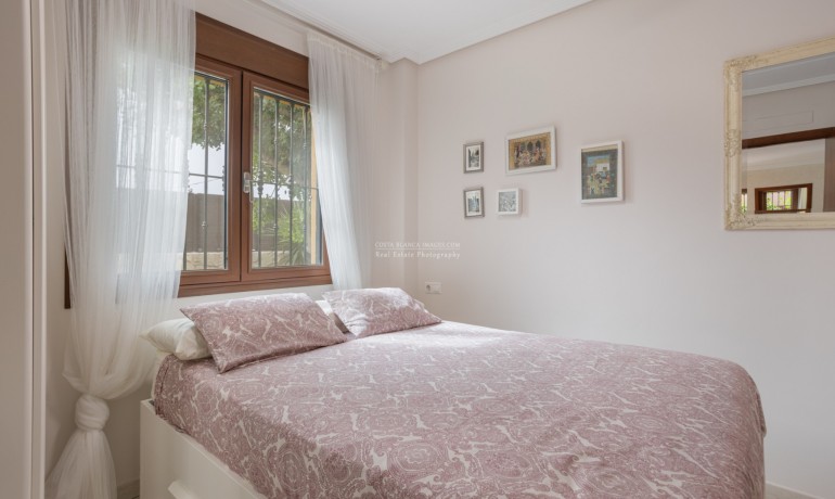 Sale - Villa -
Los Montesinos* - La Herrada*