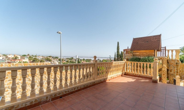 Herverkoop - Villa -
Torrevieja* - Los Altos*