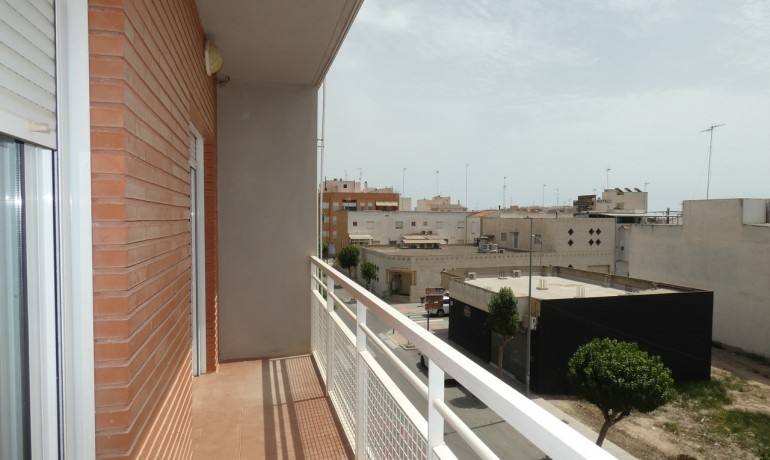 Sale - Apartment / Flat -
Alicante* - Almoradi*