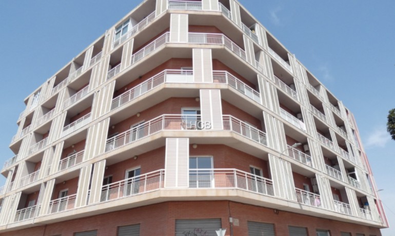 Sale - Apartment / Flat -
Alicante* - Almoradi*