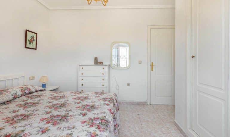 Herverkoop - Appartement / Flat -
Torrevieja* - Torreblanca*