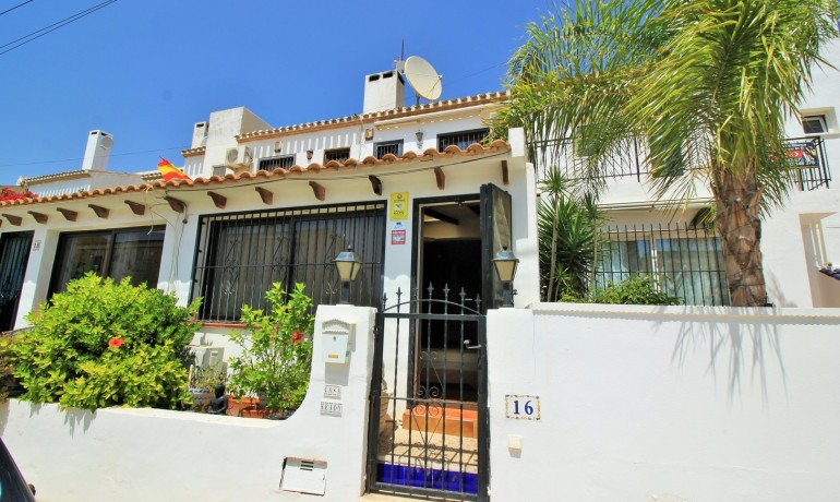 Revente - Maison -
Orihuela Costa* - Villamartin*