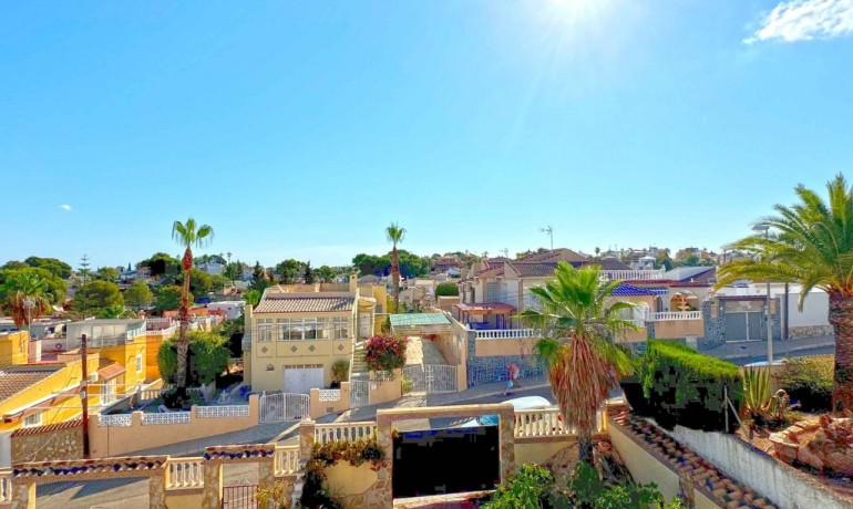 Herverkoop - Villa -
Torrevieja* - Los Balcones*