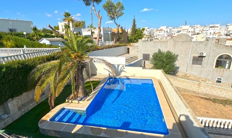 Herverkoop - Villa -
Torrevieja* - Los Balcones*