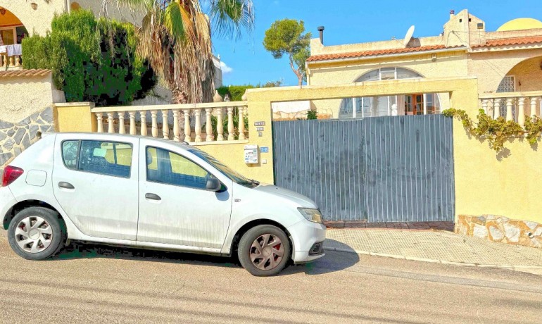 Revente - Villa -
Torrevieja* - Los Balcones*