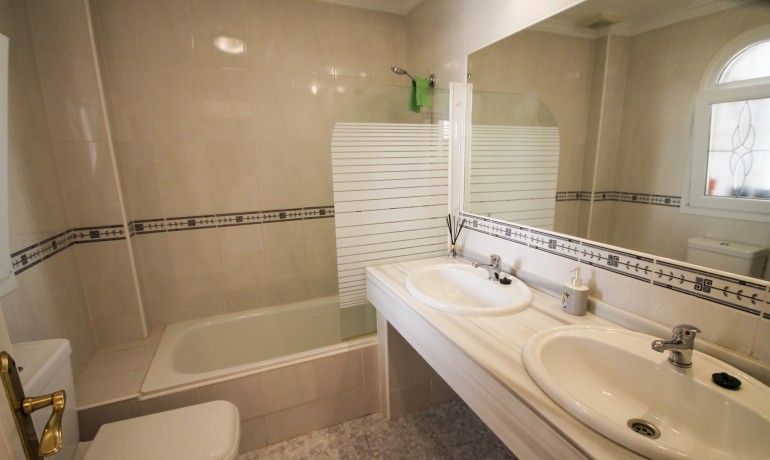 Sale - Villa -
Orihuela Costa* - Blue Lagoon*